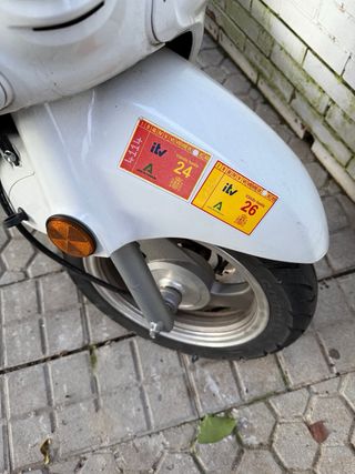 Moto Scooter 125cc Automática Blanca