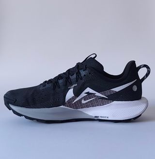 T39 - W Nike ReactX Pegasus Trail 5 - Black