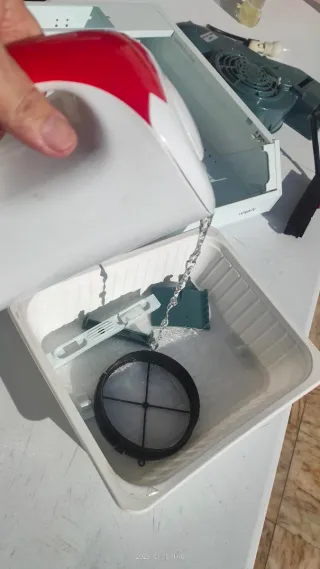 Campana extractora cocina blanca