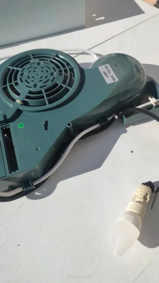 Campana extractora cocina blanca