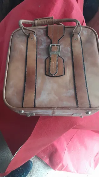 Conjunto Bianchi Maleta Neceser y Funda Traje