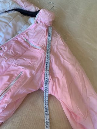 Plumífero corto rosa mujer