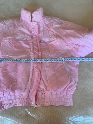 Plumífero corto rosa mujer