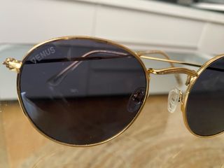 Gafas de sol Venus doradas y negras