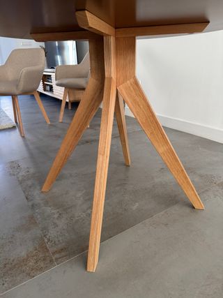 Mesa comedor Sklum madera.