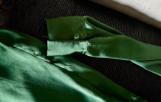 Vestido Zara verde satinado