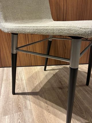 Mesa comedor con 4 sillas