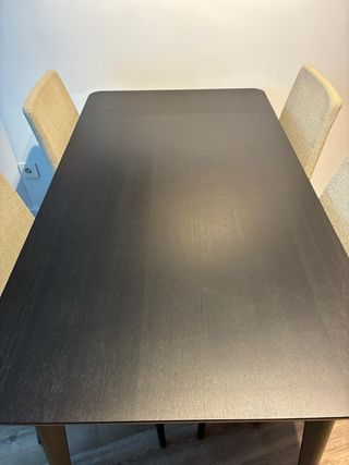 Mesa comedor con 4 sillas