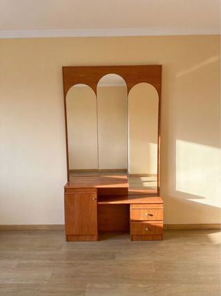 Mueble recibidor madera con espejo