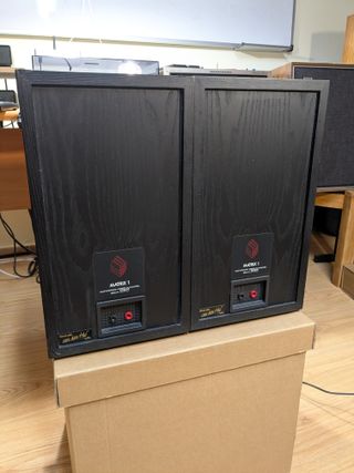 Altavoces B&W Matrix 1