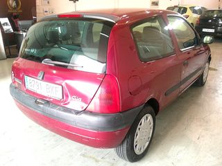 Renault Clio 2001
