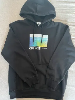 Sudadera H&M Negra con Estampado