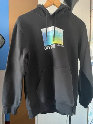 Sudadera H&M Negra con Estampado