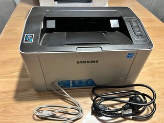 Impresora Samsung Blanca y Negra