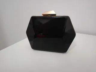 Bolso de fiesta negro y dorado