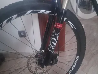 Bicicleta de Montaña scott de carbono