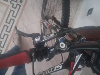 Bicicleta de Montaña scott de carbono