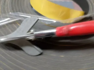 Tijeras corte goma aluminio