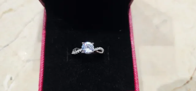 Anillo de pedida GRA