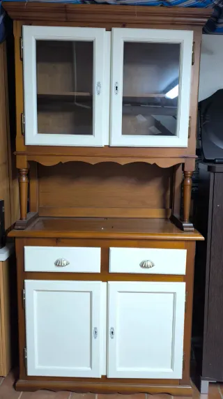 Mueble vitrina provenzal madera y cristal