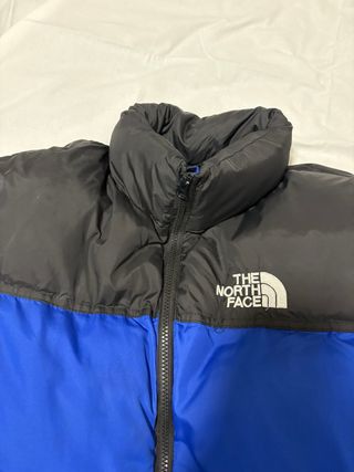 The North Face Abrigo acolchado azul y negro