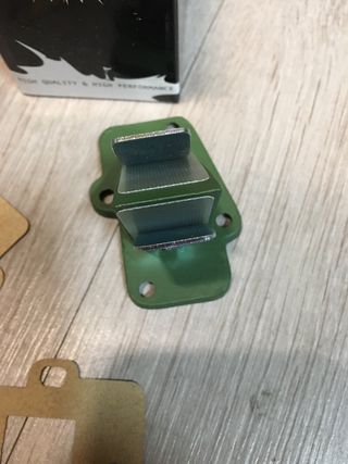 Caja de láminas Barikit competicion Vespino