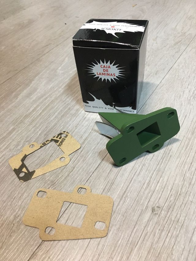 Caja de láminas Barikit competicion Vespino