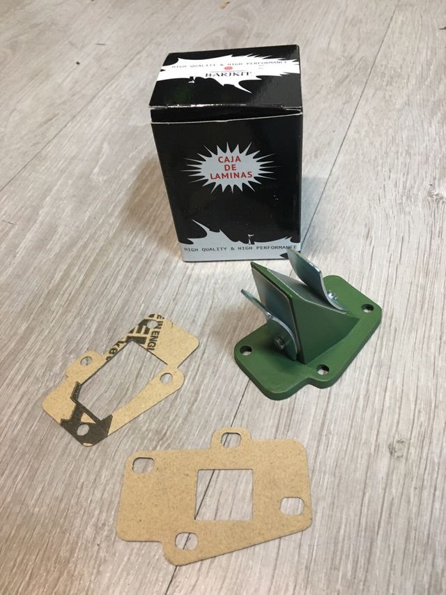 Caja de láminas Barikit competicion Vespino