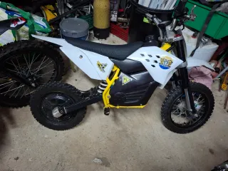 Moto cross infantil IMR 1000w Batería Nueva