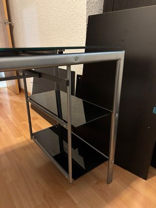 Escritorio cristal negro patas de metal