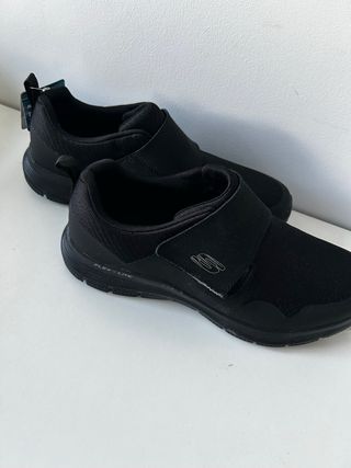 Zapatos Skechers Hombre Negros nuevos