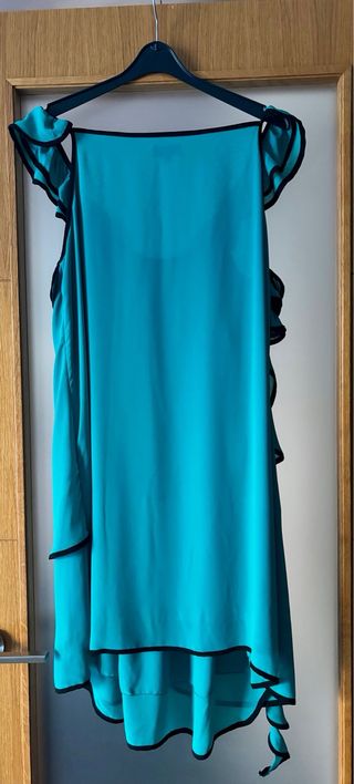 Vestido gasa verde agua con volantes