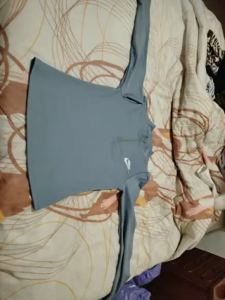 Camisa deportiva Nike azul