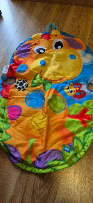 Gimnasio para bebé con arco de juegos