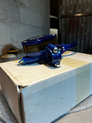 Bomba Freno Delantera Xfront Azul