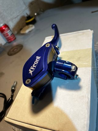 Bomba Freno Delantera Xfront Azul