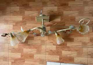 Lámpara de techo de cristal y metal