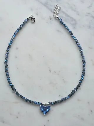 Collana fatta a mano cuore blu