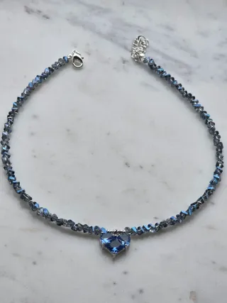 Collana fatta a mano cuore blu