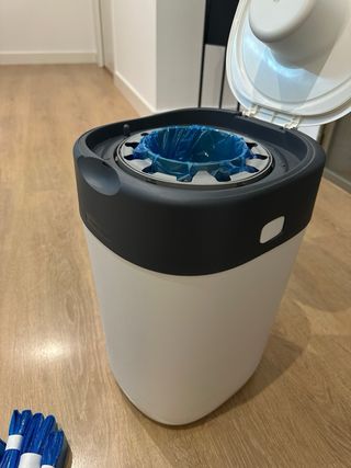 Papelera para pañales Tommee Tippee