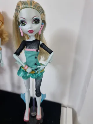 Monster High Lagoona Blue school's