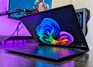 HP EliteBook Ultra G1i AI U7 258V - TACTIL - NUEVO