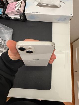iPhone 13, blanco 90% Precio negociable