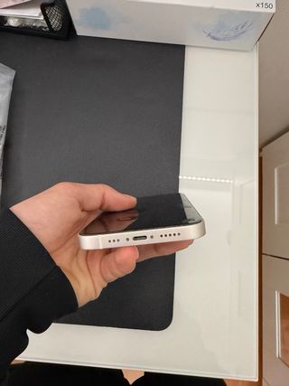 iPhone 13, blanco 90% Precio negociable