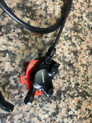 Frenos Shimano MT200 Hidráulicos