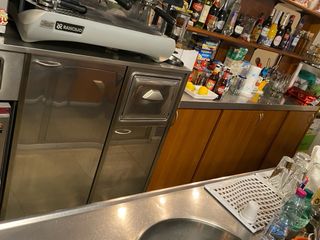 Arredamento completo bar