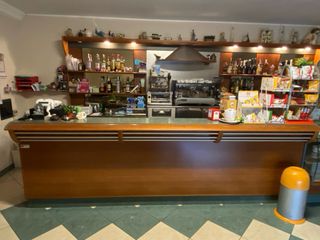 Arredamento completo bar