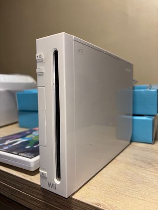 Nintendo Wii + 3 Giochi