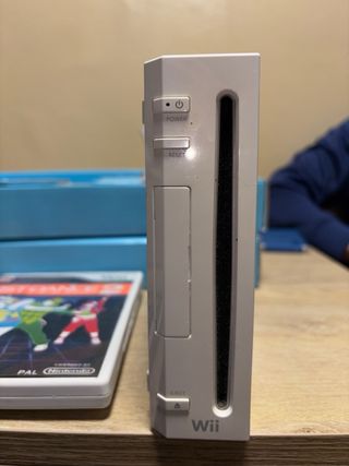 Nintendo Wii + 3 Giochi