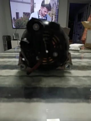 Alternador Chrysler CGB-13074 12V 160A